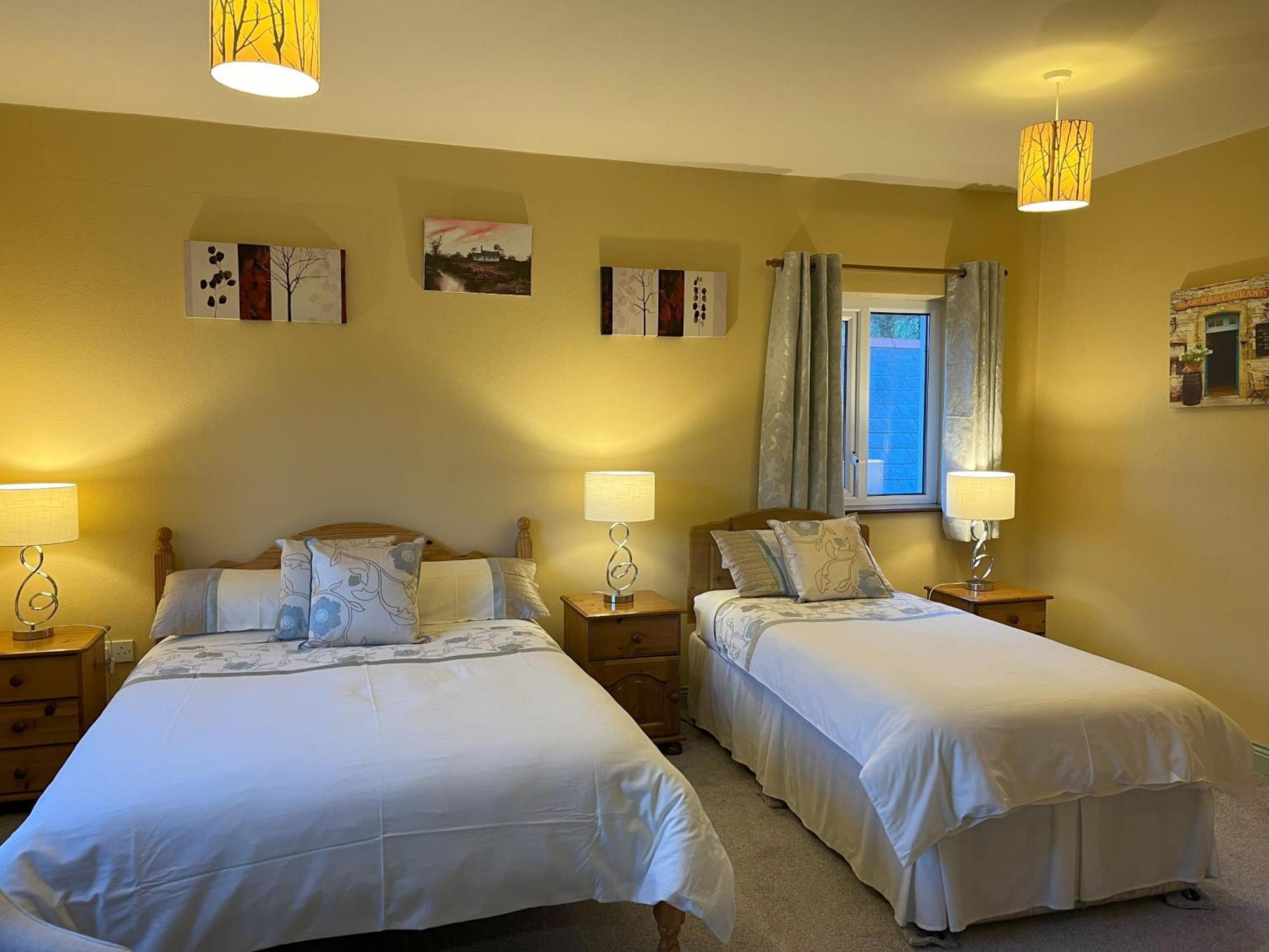 Pk Lodge Bed And Breakfast Skibbereen Bagian luar foto