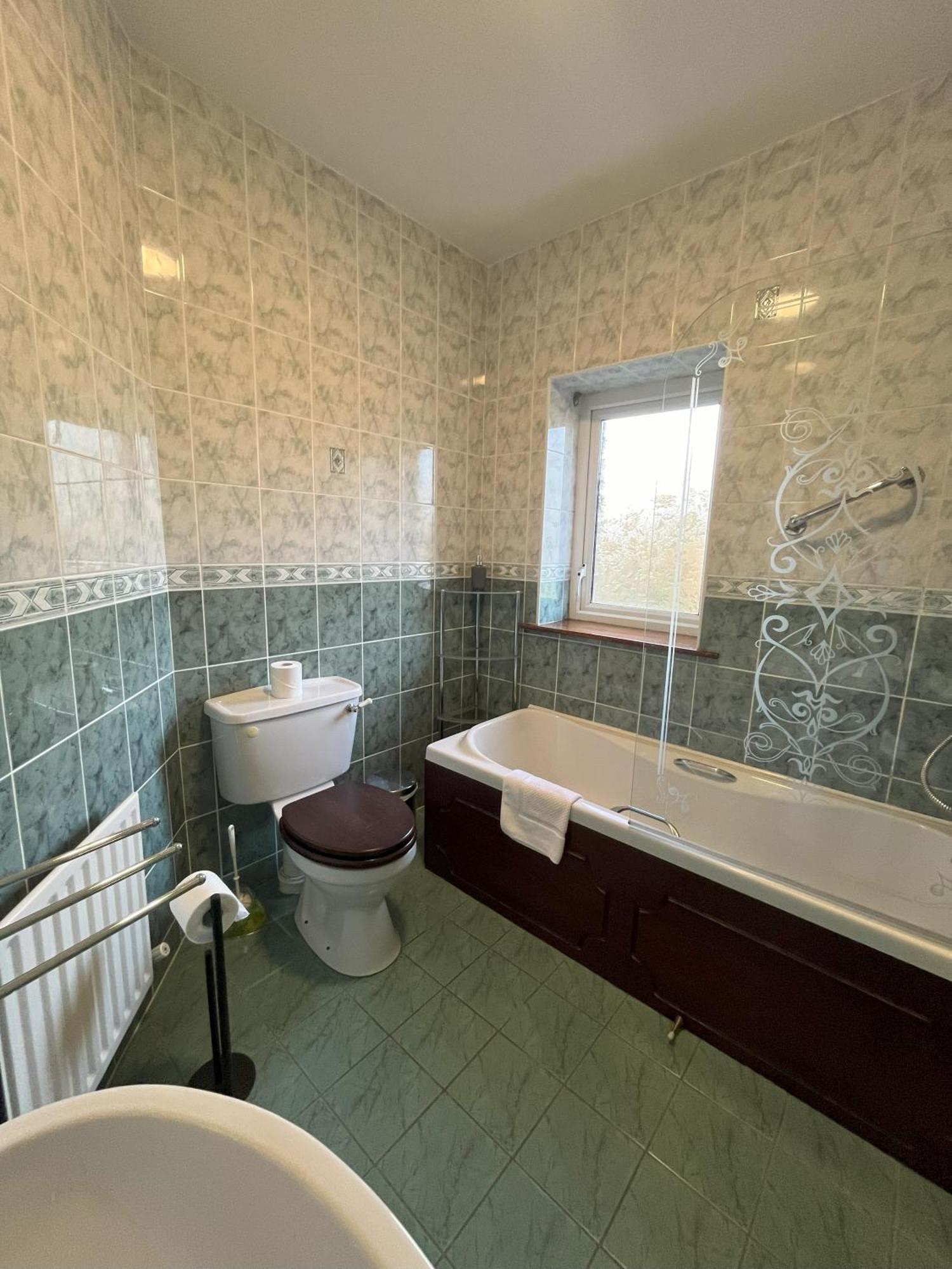 Pk Lodge Bed And Breakfast Skibbereen Bagian luar foto