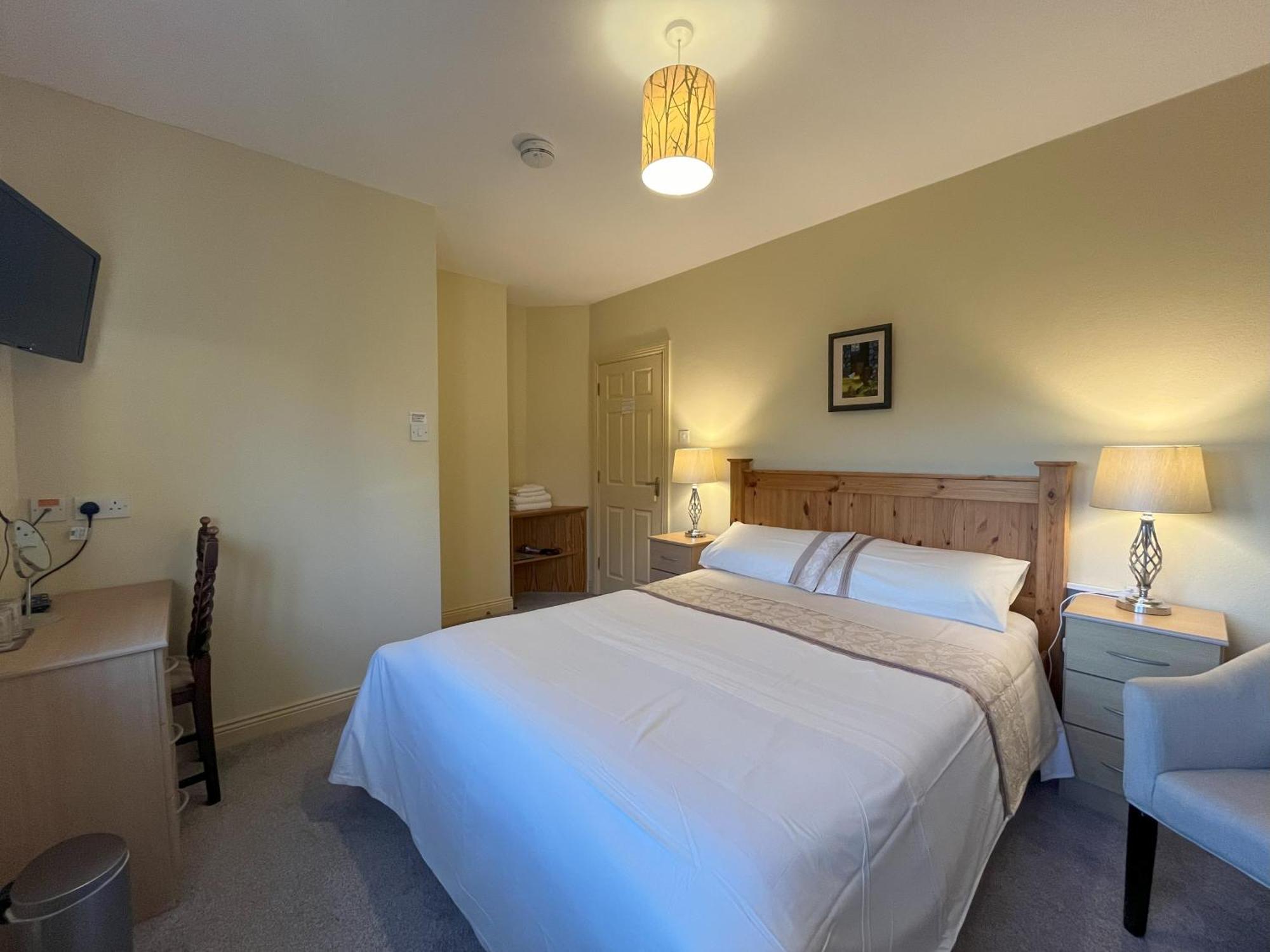 Pk Lodge Bed And Breakfast Skibbereen Bagian luar foto