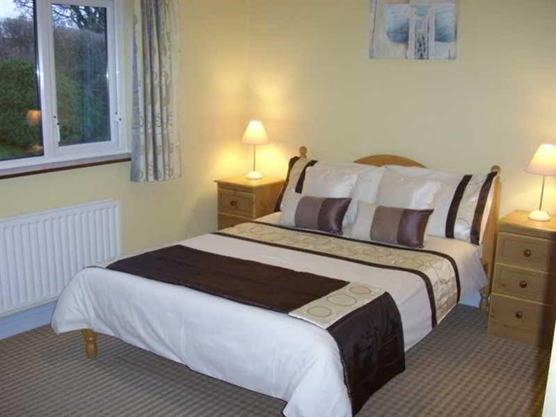 Pk Lodge Bed And Breakfast Skibbereen Bagian luar foto