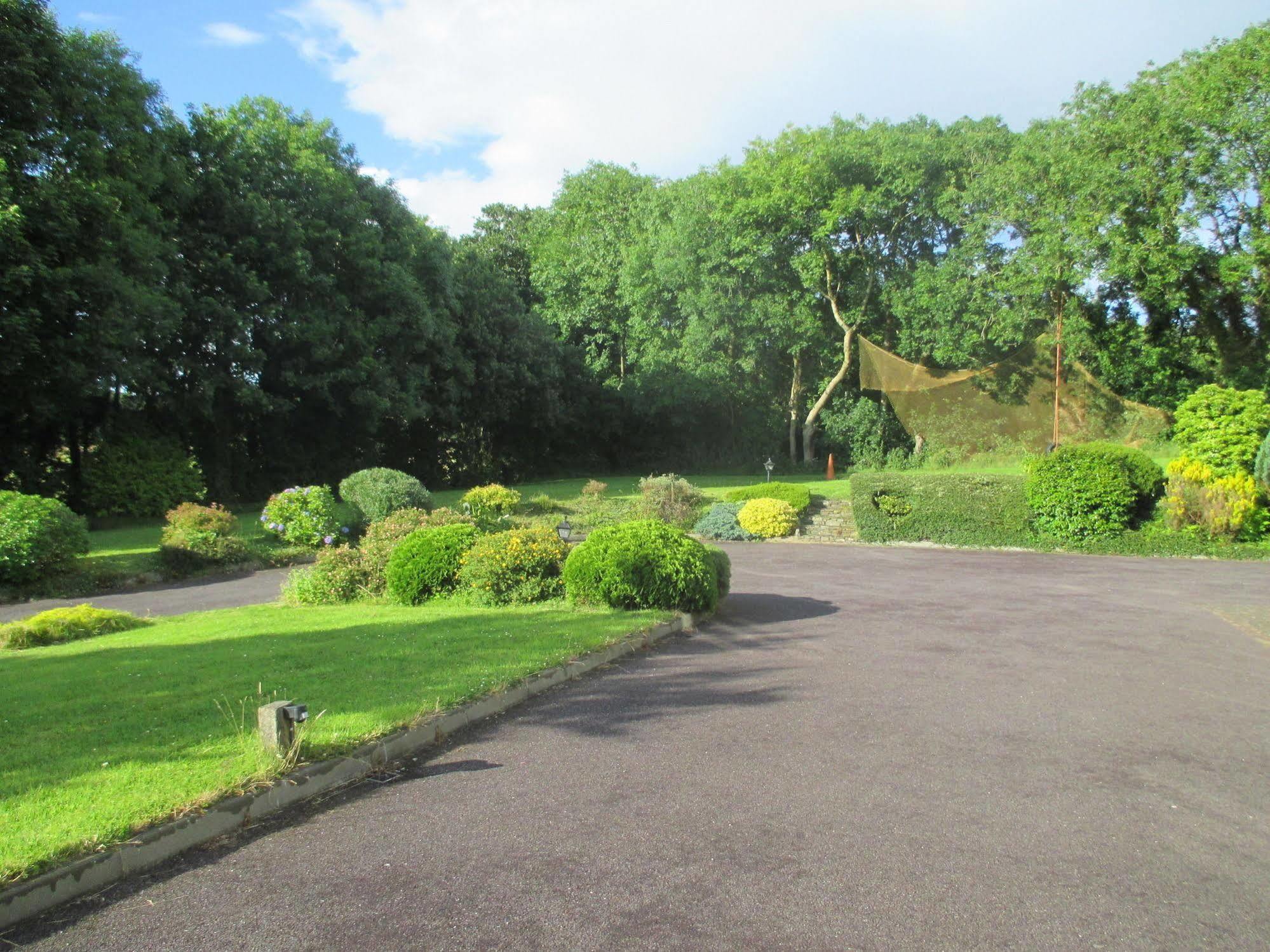 Pk Lodge Bed And Breakfast Skibbereen Bagian luar foto